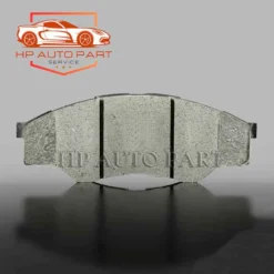 Má phanh trước Toyota Innova 2007–2015 | 04465YZZQ6 thuộc hệ thống nào trên ô tô? Má phanh trước là chi tiết thuộc hệ thống phanh – an toàn vận hành. Bộ phận này được lắp tại bánh trước, nằm giữa đĩa phanh và heo phanh, có nhiệm vụ tạo lực ma sát lớn để giảm tốc hoặc dừng bánh xe khi người lái đạp phanh, góp phần đảm bảo an toàn khi dừng/giảm tốc trong mọi điều kiện vận hành. Má phanh trước Toyota Innova 2007–2015 | 04465YZZQ6 dùng cho dòng xe nào? Phù hợp với Toyota Innova sản xuất từ 2007 đến 2015 sử dụng hệ thống phanh đĩa phía trước nguyên bản. Đây là má phanh trước chính hãng Toyota/Mobis, mã 04465YZZQ6, được thiết kế chuẩn theo thông số kỹ thuật Toyota Innova đời này, đảm bảo tương thích hoàn toàn với heo phanh và đĩa phanh nguyên bản. 👉 Khi thay má phanh trước, nên kiểm tra đồng thời đĩa phanh, heo phanh và dầu phanh để đảm bảo hệ thống phanh hoạt động đồng bộ và hiệu quả lâu dài. Khi nào cần thay Má phanh trước Toyota Innova 2007–2015 | 04465YZZQ6? Bạn nên thay má phanh trước khi: Có tiếng kêu rít, chíp chíp khi đạp phanh – dấu hiệu má phanh mòn. Phanh kém hiệu quả, phải đạp sâu hơn bình thường để dừng xe. Khi kiểm tra kỹ thuật phát hiện má phanh mòn mỏng, không còn độ bám tốt. Rung hoặc giật đầu xe khi phanh mạnh. Đến chu kỳ bảo dưỡng phanh định kỳ theo khuyến cáo nhà sản xuất. Ưu điểm nổi bật của Má phanh trước Toyota Innova 2007–2015 | 04465YZZQ6 Chuẩn chính hãng Toyota – tương thích hoàn toàn với hệ thống phanh nguyên bản. Chất liệu ma sát cao cấp, mang lại lực phanh ổn định và nhạy. Giảm tiếng ồn & hao mòn không đều, tăng tuổi thọ phanh. Lắp đặt chuẩn OEM, không cần chỉnh sửa hay gia công thêm. Tăng độ an toàn khi vận hành, đặc biệt trong phanh gấp hoặc đường trơn. Cam kết khi mua tại HP Auto Part Hàng chính hãng Toyota / chất lượng tương đương OEM Mã phụ tùng chuẩn 04465YZZQ6 – phù hợp Toyota Innova 2007–2015 Tư vấn kỹ thuật chính xác, hỗ trợ xác định đời xe & vị trí phụ tùng Giao hàng toàn quốc, đóng gói chắc chắn, hạn chế hư hỏng Hỗ trợ hướng dẫn lắp đặt & kiểm tra hệ thống phanh nếu cần