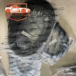 Ron thân xe Toyota Innova 2016-2019 623320K100