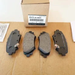 Bộ má phanh sau cơ Mazda 3 2015-2017 B4Y02648ZC