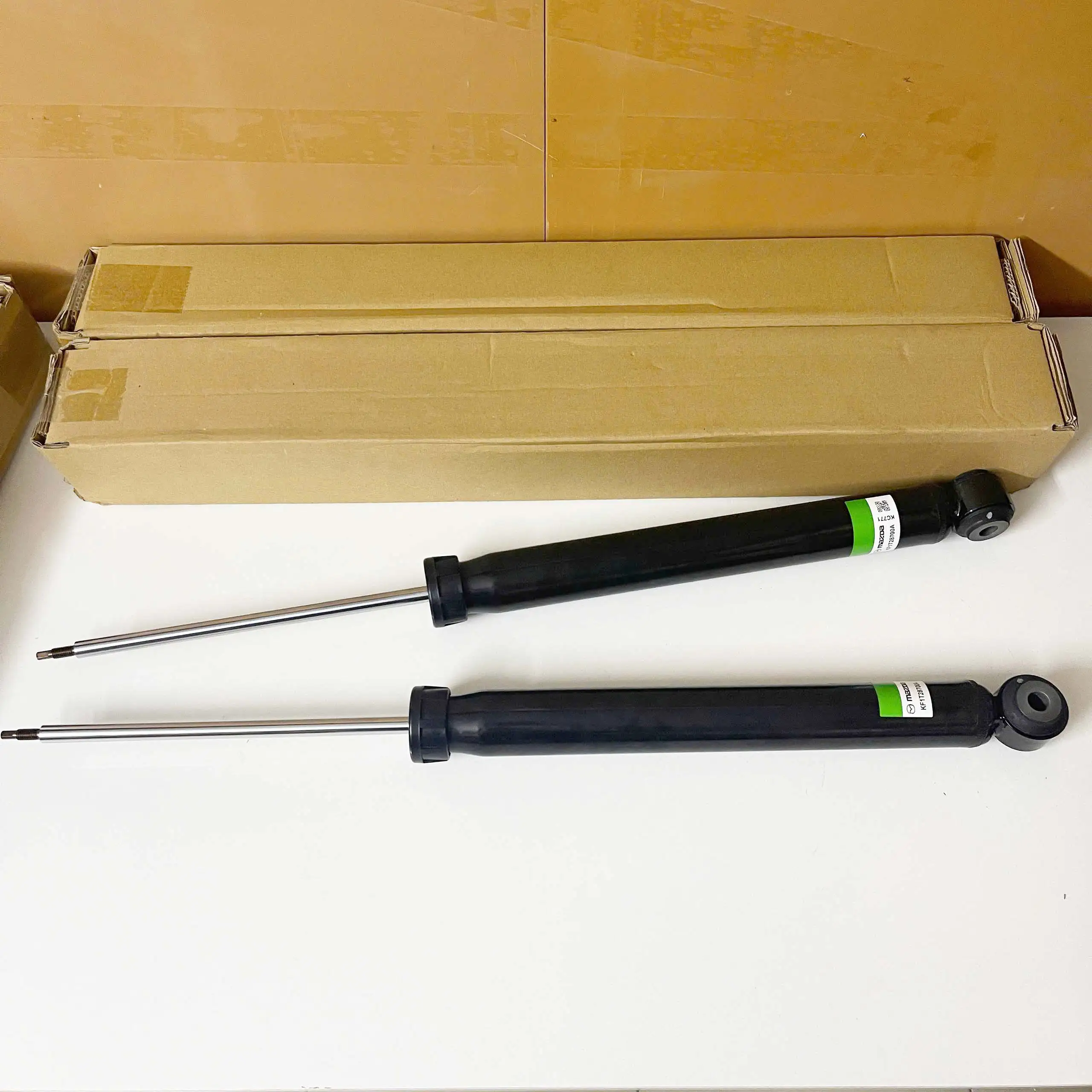 Giảm xóc sau Mazda CX5 2018-2020 KF1R28700A